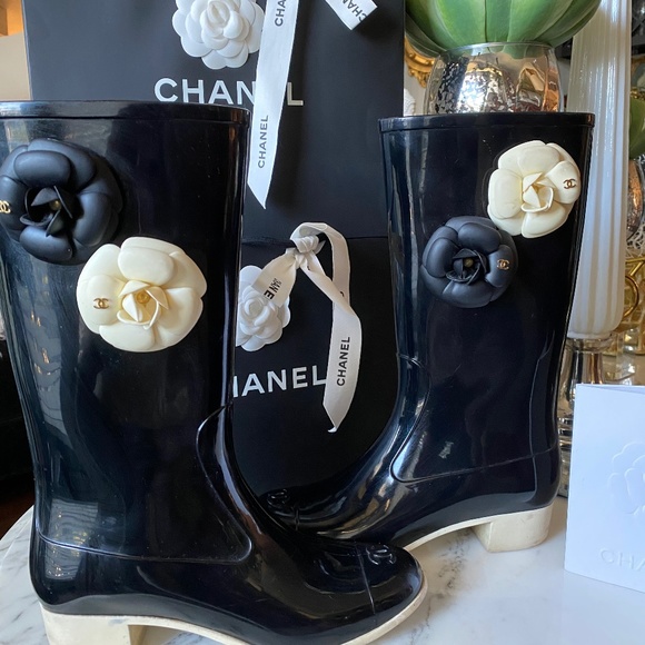 CHANEL Boots - Picture 1 of 12